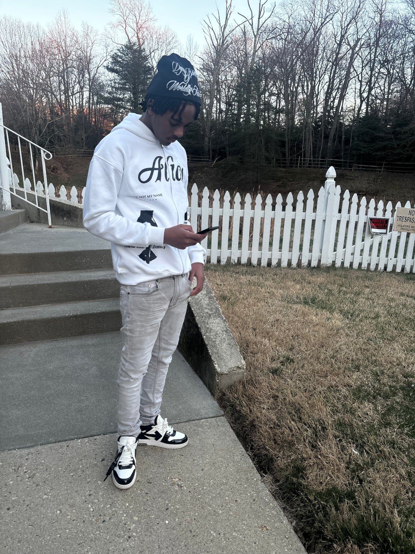WHITE ALIASHUSH HOODIE