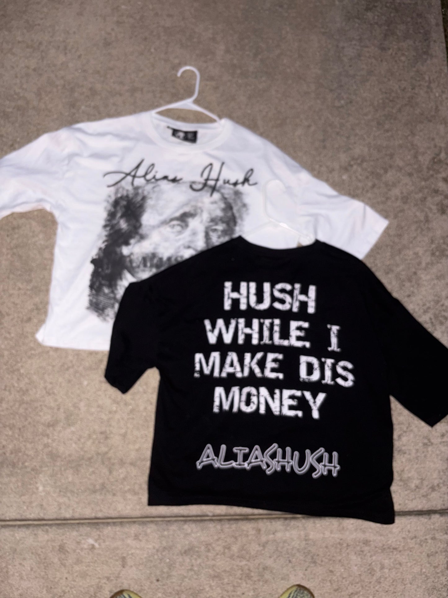 OVERSIZED CROPPED BLACK T-SHIRT