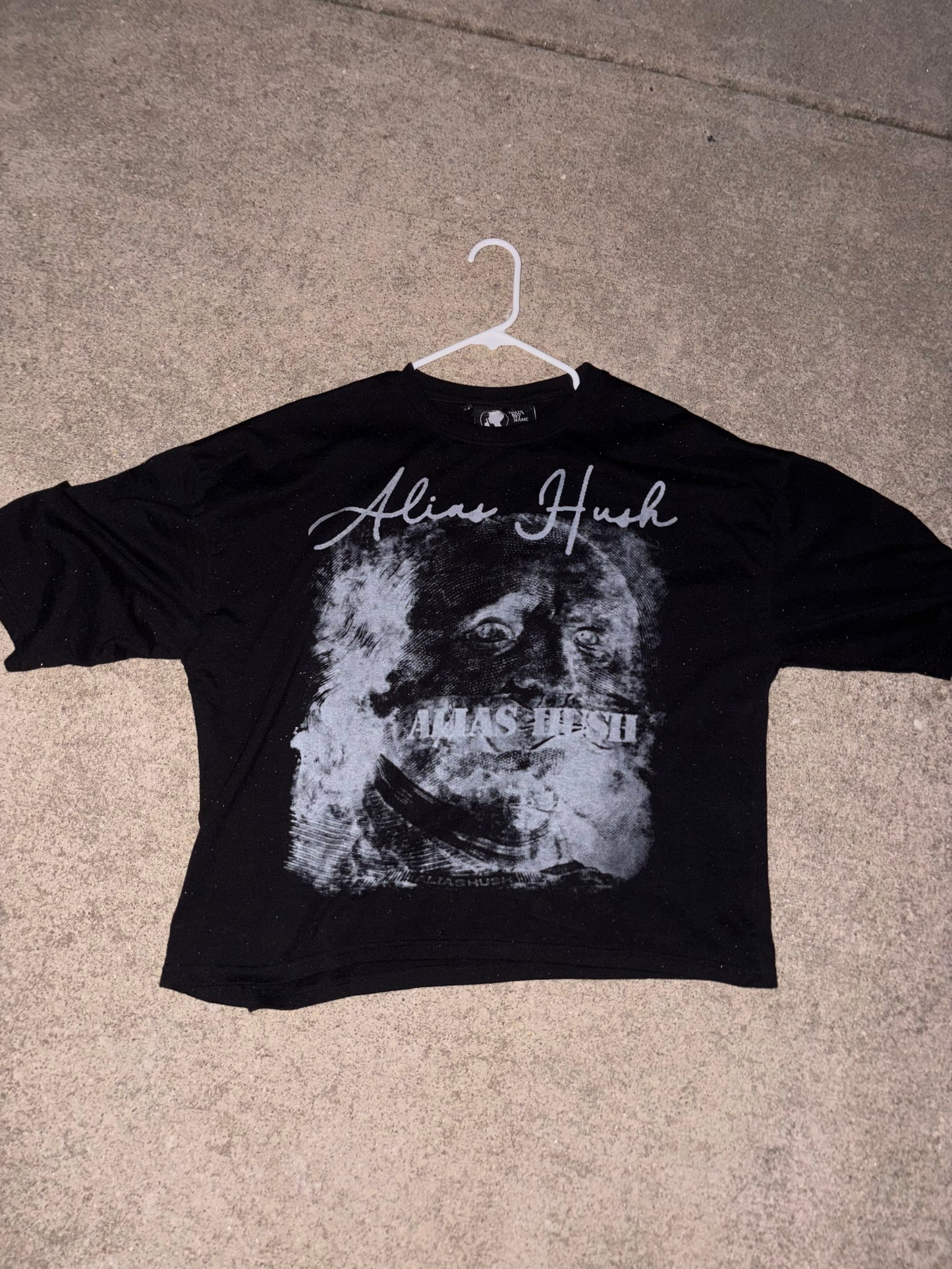 OVERSIZED CROPPED BLACK T-SHIRT